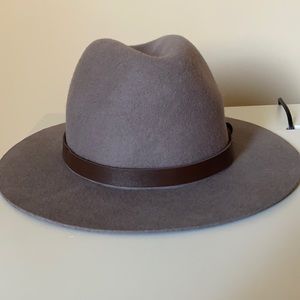 H&M brown fedora hat